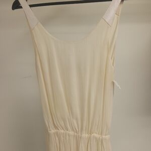 Alice + Olivia Cream Pleated Sleeveless Blouse